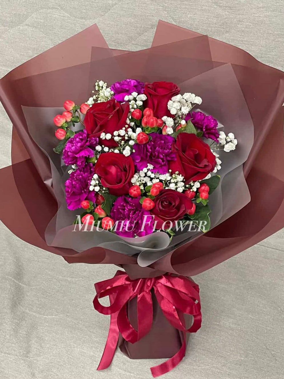 奼紫嫣紅康乃馨玫瑰花束