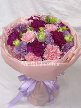 將圖片載入圖庫檢視器 雙色康乃馨筒形花束
