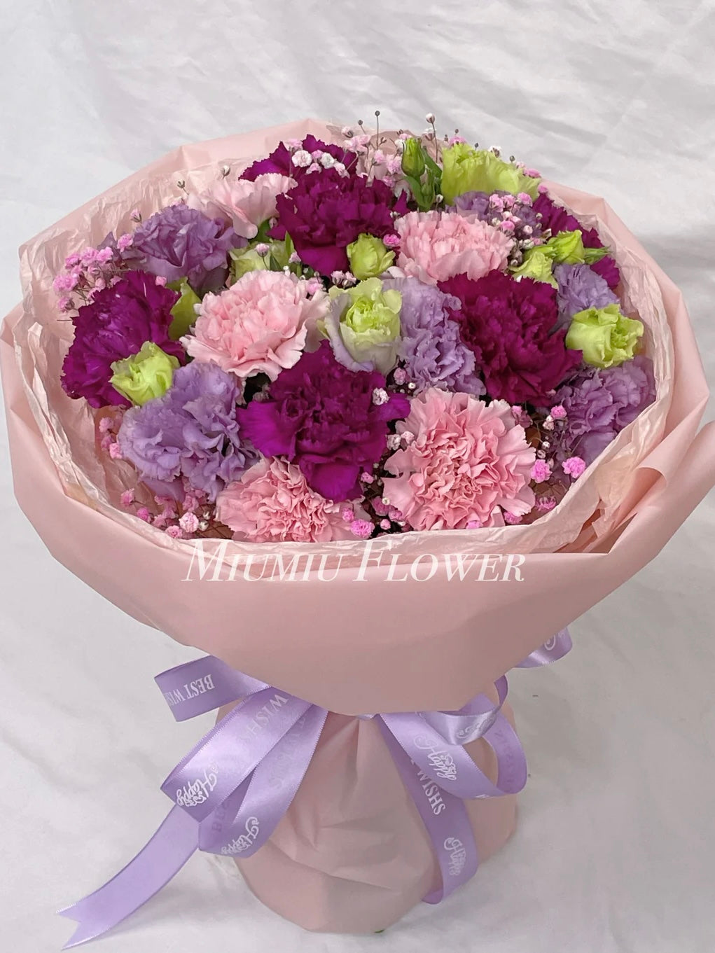 雙色康乃馨筒形花束