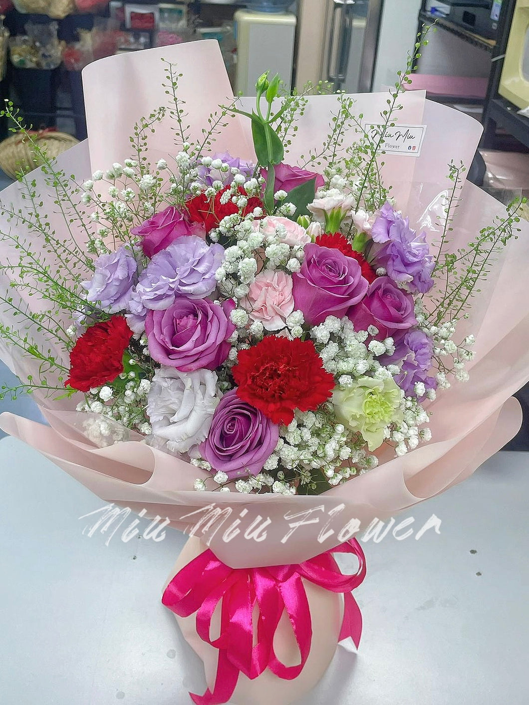 繽紛玫瑰康乃馨花束