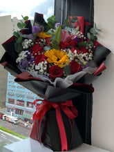 將圖片載入圖庫檢視器 向日葵玫瑰百合花束
